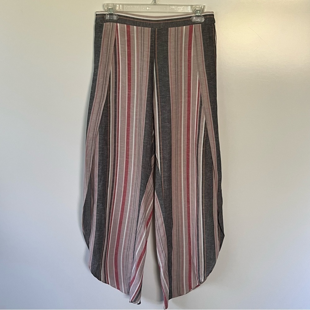DREW Anthropology Whitney Lightweight Lagenlook Cottage
Linen Tulip split Pants - Picture 4 of 8